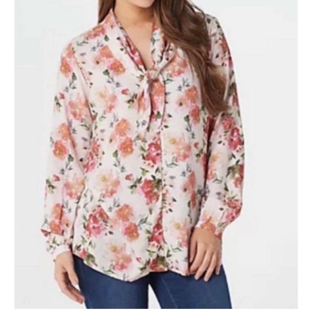 TOLANI Collection Julie Blouse in Sand Floral Size L